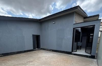 Spacious 3-Bed Bungalow in Kitengela | Ensuite, Parking, Fibre Internet – Ksh 65,000